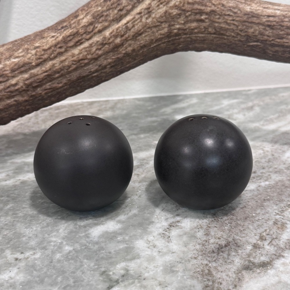 Vintage Sasaki Colorstone Matte Black Sphere Salt Pepper Shakers Discontnd MCM